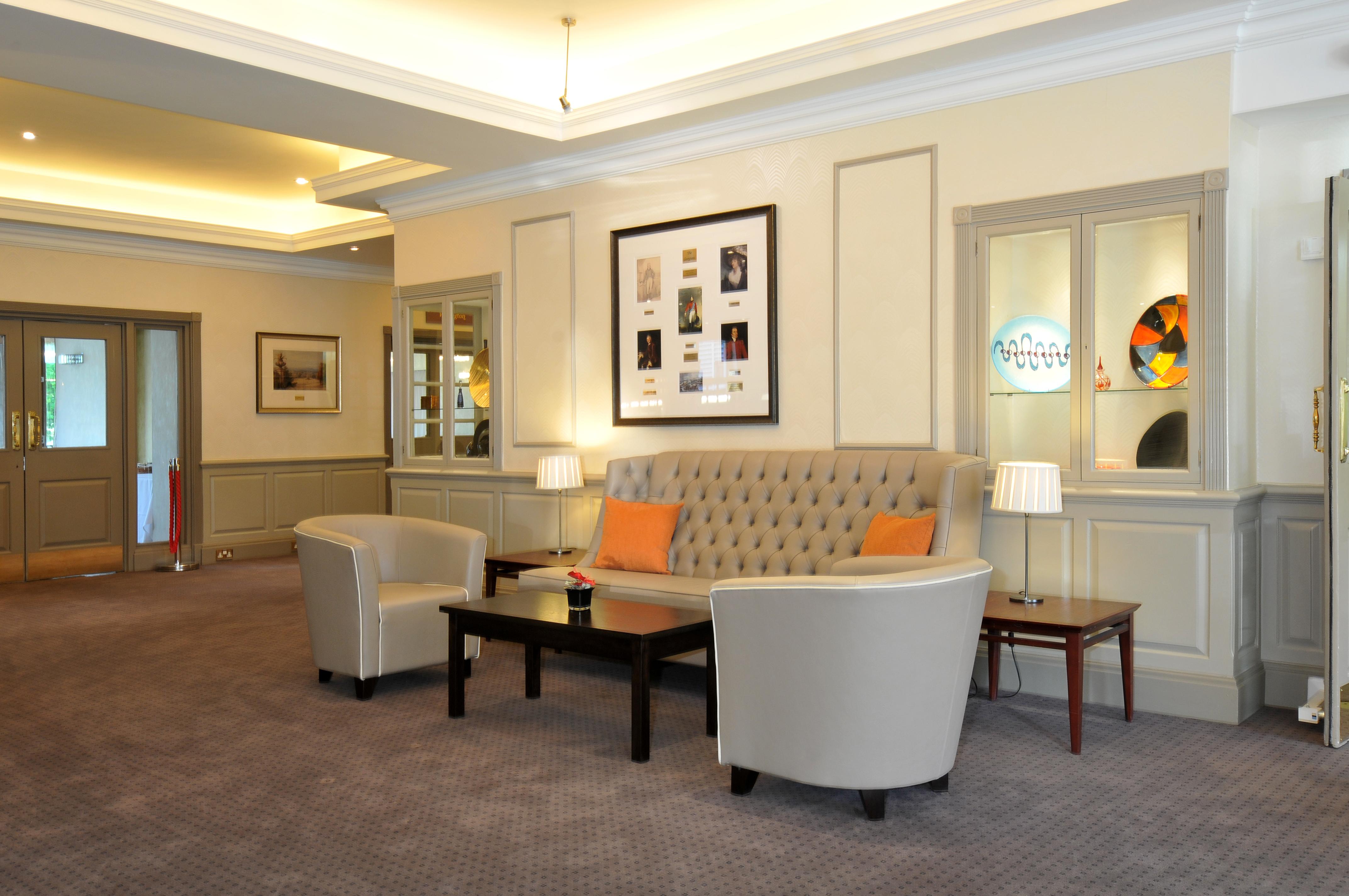 Bromley Court Hotel London Eksteriør bilde