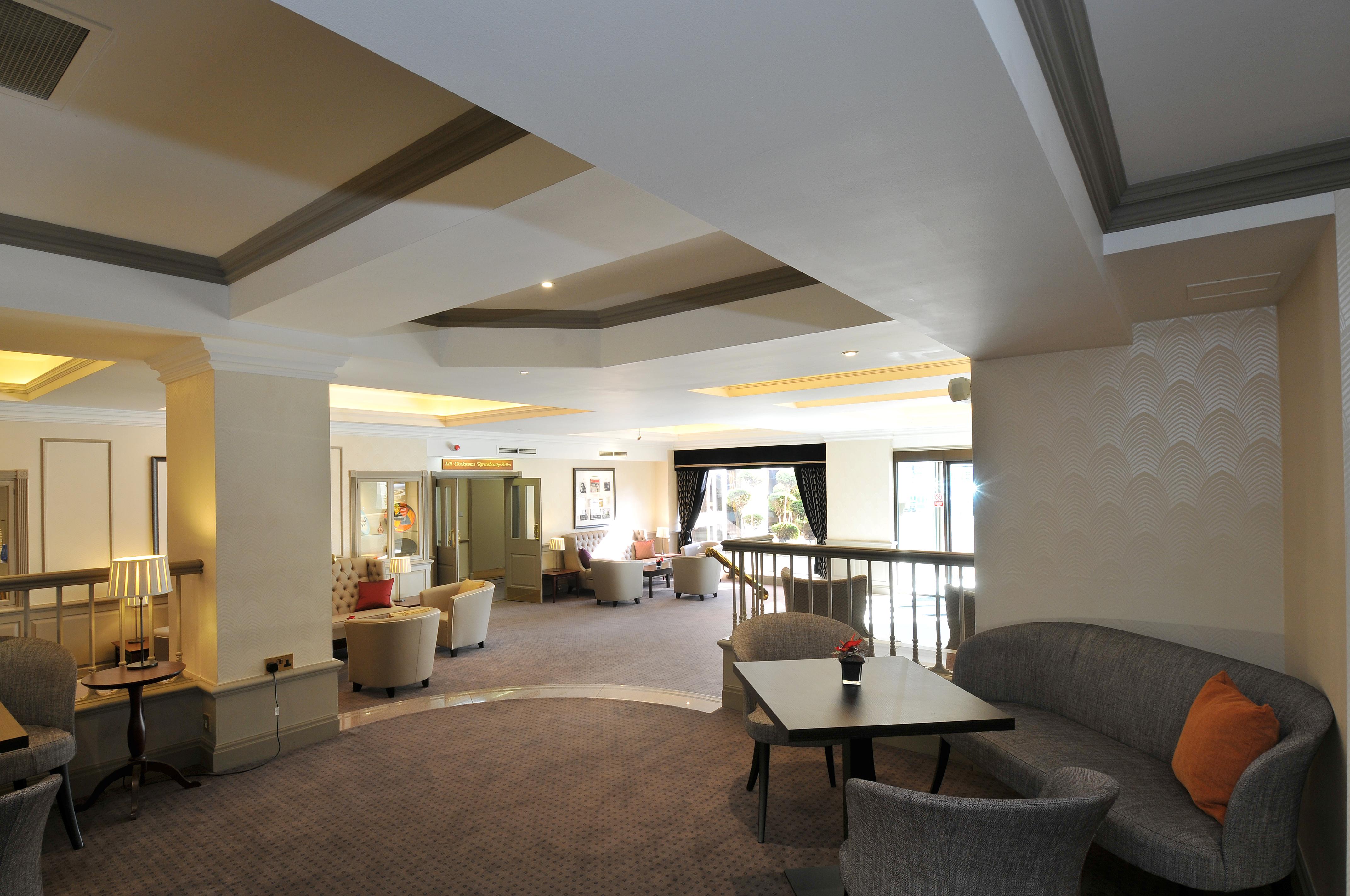 Bromley Court Hotel London Eksteriør bilde