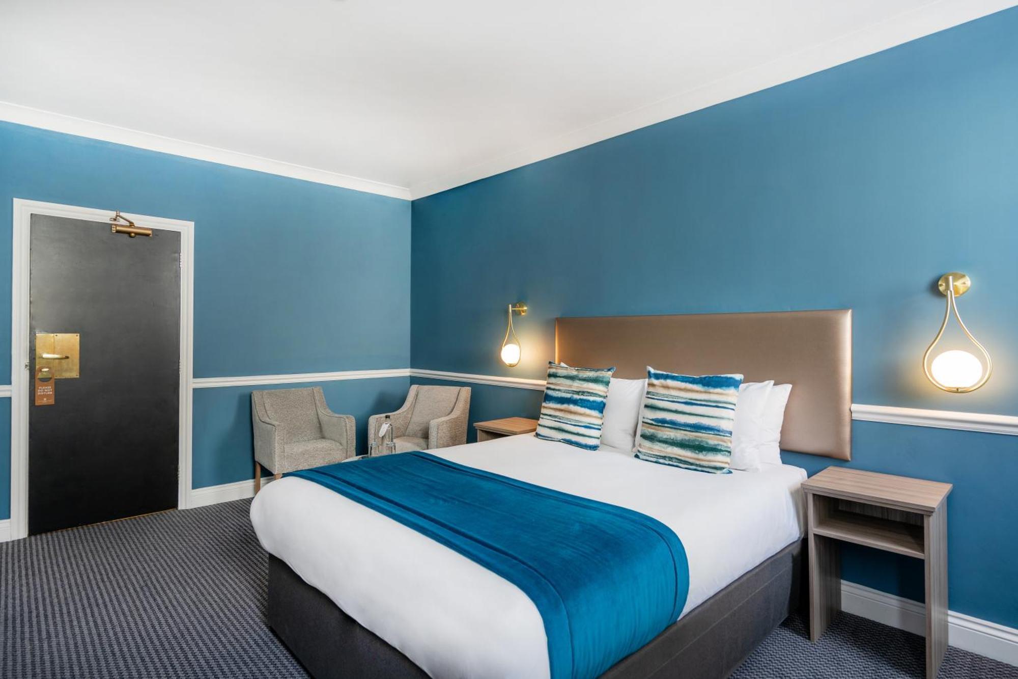 Bromley Court Hotel London Eksteriør bilde