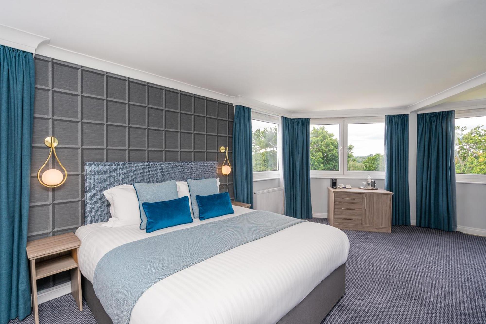Bromley Court Hotel London Eksteriør bilde