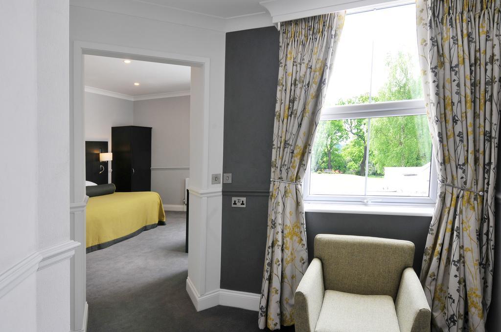 Bromley Court Hotel London Eksteriør bilde