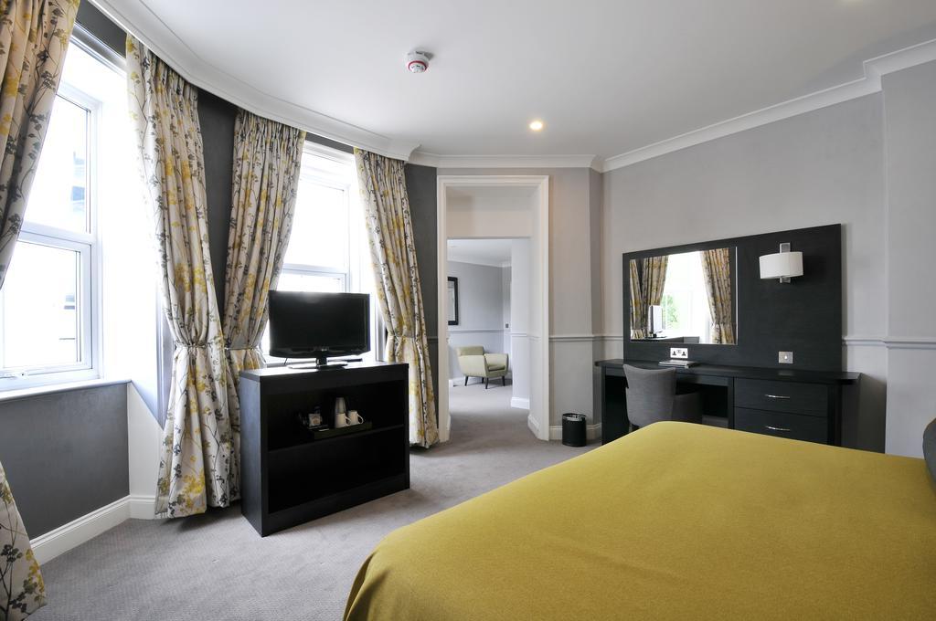 Bromley Court Hotel London Eksteriør bilde